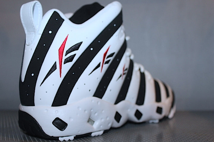 Reebok(リーボック) Tech 90s Train Big Hurt White Black Logo Limited