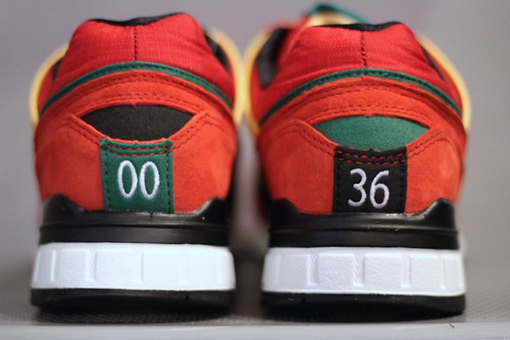 Saucony (サッカニー) × Just Blaze × Packer Shoes Grid SD "Casino"