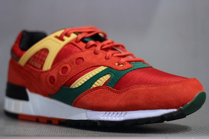 Saucony (サッカニー) × Just Blaze × Packer Shoes Grid SD "Casino"