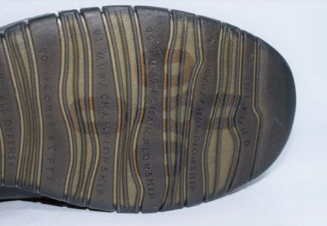 Nike Air Jordan 10 OVO Black Metallic Gold ドレイク Drake October’s Very Own