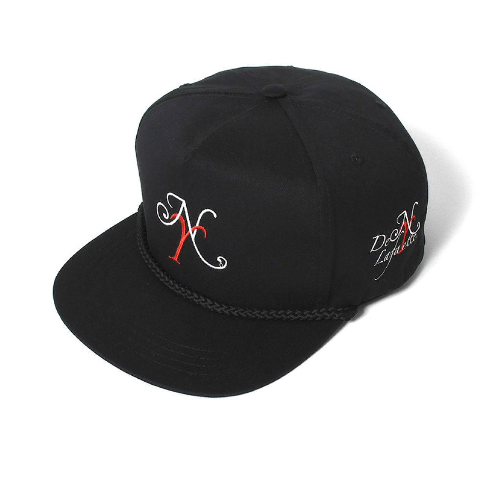 × Den Souvenir Magazine Logo Flat Visor 5 Panel Cap デン スーベニア マガジン ロゴ パネル キャップ 帽子 Black