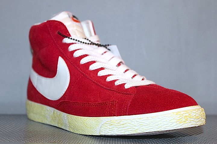 Nike (ナイキ) Blazer Vintage Suede Red ブレザー レッド