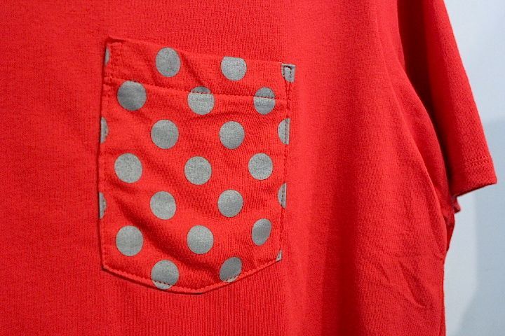 Nike(ナイキ)Pocket Dot Tee Red