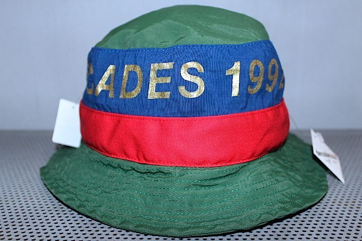 The Decades Hat Co.(ディケイド ハット) Barcelona Bucket Hat USA Green Navy Red