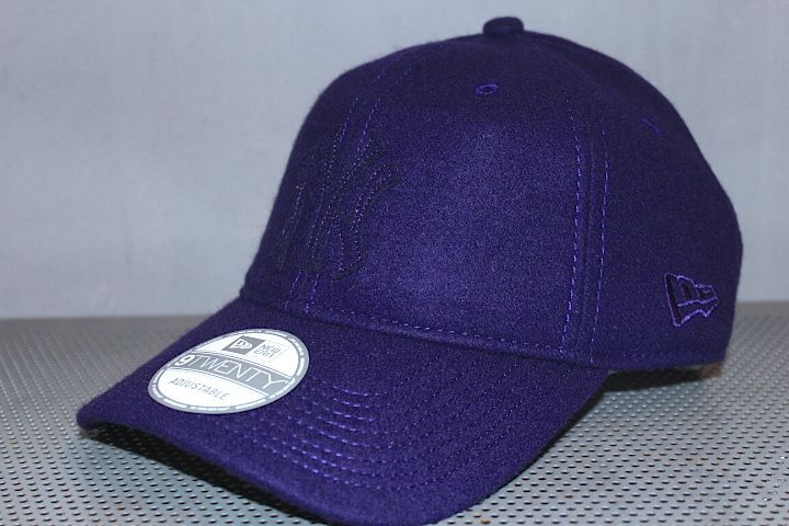 9Twenty Tonal Classic Cap NewYork Yankees Purple Leather Strap Wool Logo