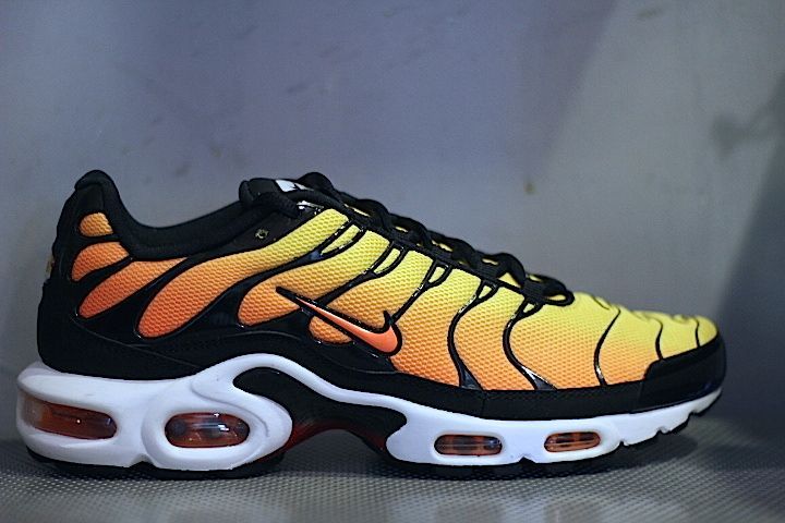 Nike(ナイキ) Air Max Plus TXT Orange Tiger Tour Yellow