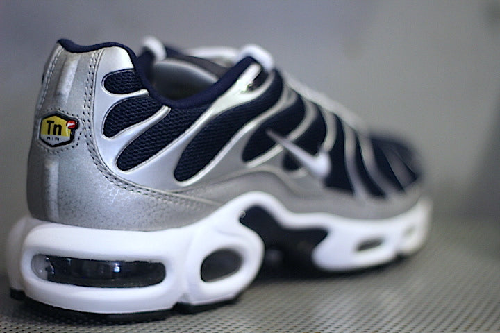 Nike(ナイキ) Air Max Plus Mid Navy