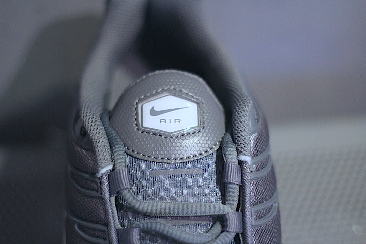 Nike(ナイキ) Air Max Plus Grey