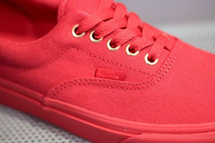 Vans(バンズ) Era Gold Mono Crimson Red