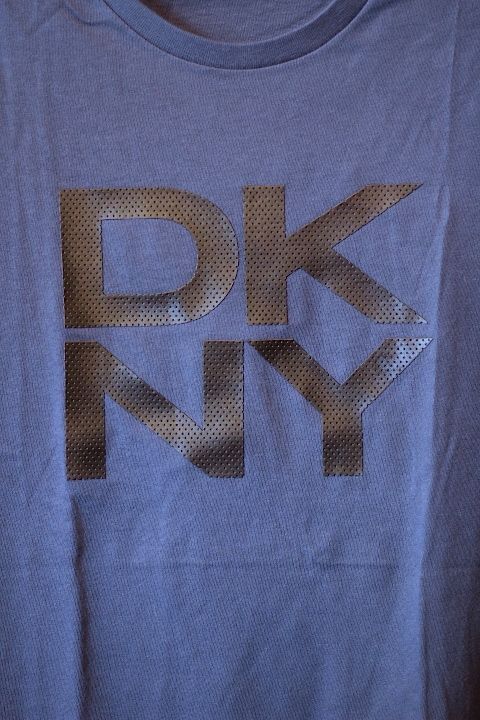 DKNY(ダナキャラン ニューヨーク) Classic Logo S/S Tee Navy