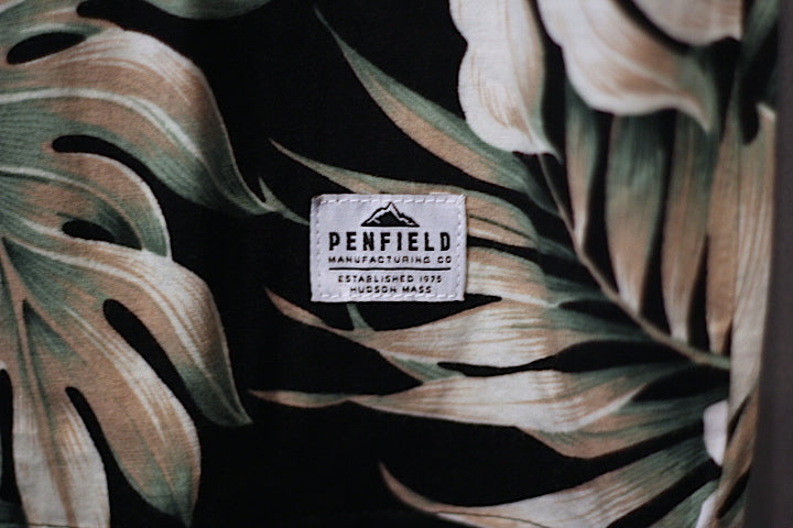 Penfield (ペンフィールド) S/S Pocket Tee Black Green