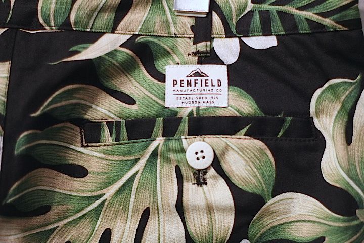 Penfield (ペンフィールド) Palm Bermuda Shorts Black Green