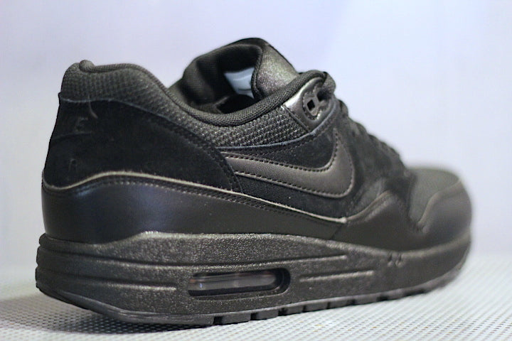 Nike Air Max 1 Essential Triple Black