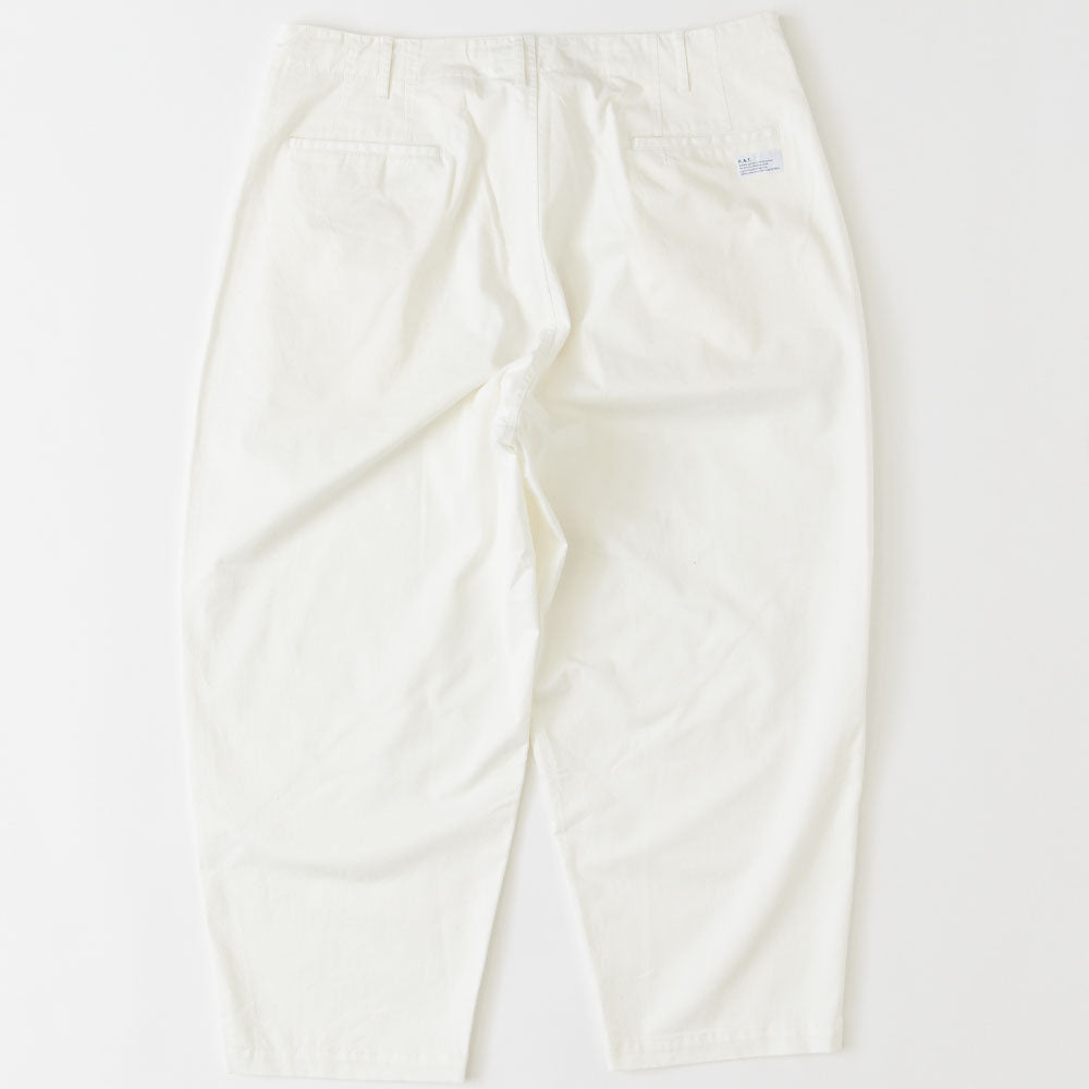 Aesthetic Pants　チノ パンツ リラックス チノパン White