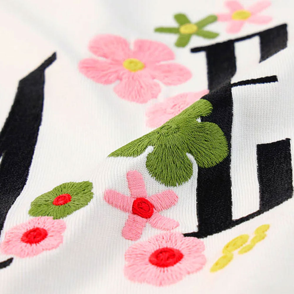 Colorful flowers embroidered S/S Tee ロゴ 半袖 Tシャツ