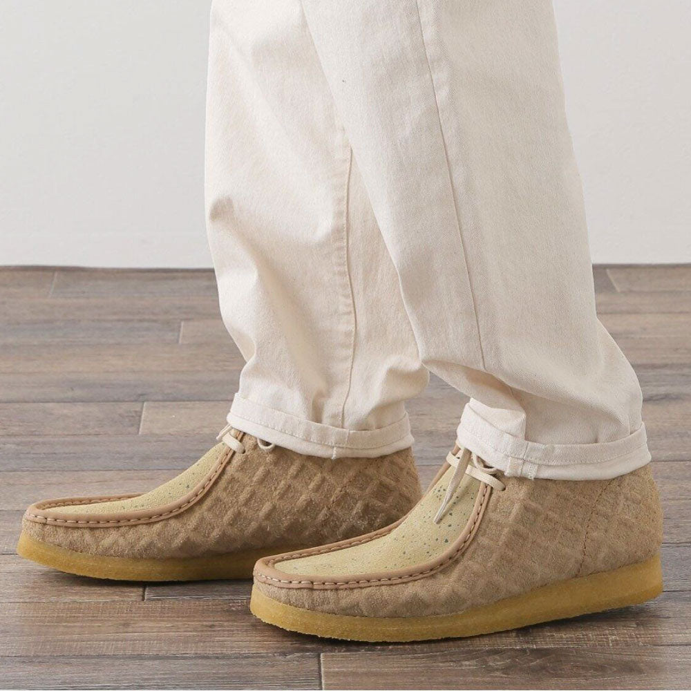 x SweetChic Wallabee NAS Beige クラークス ワラビー ワッフル クレープ メンズ