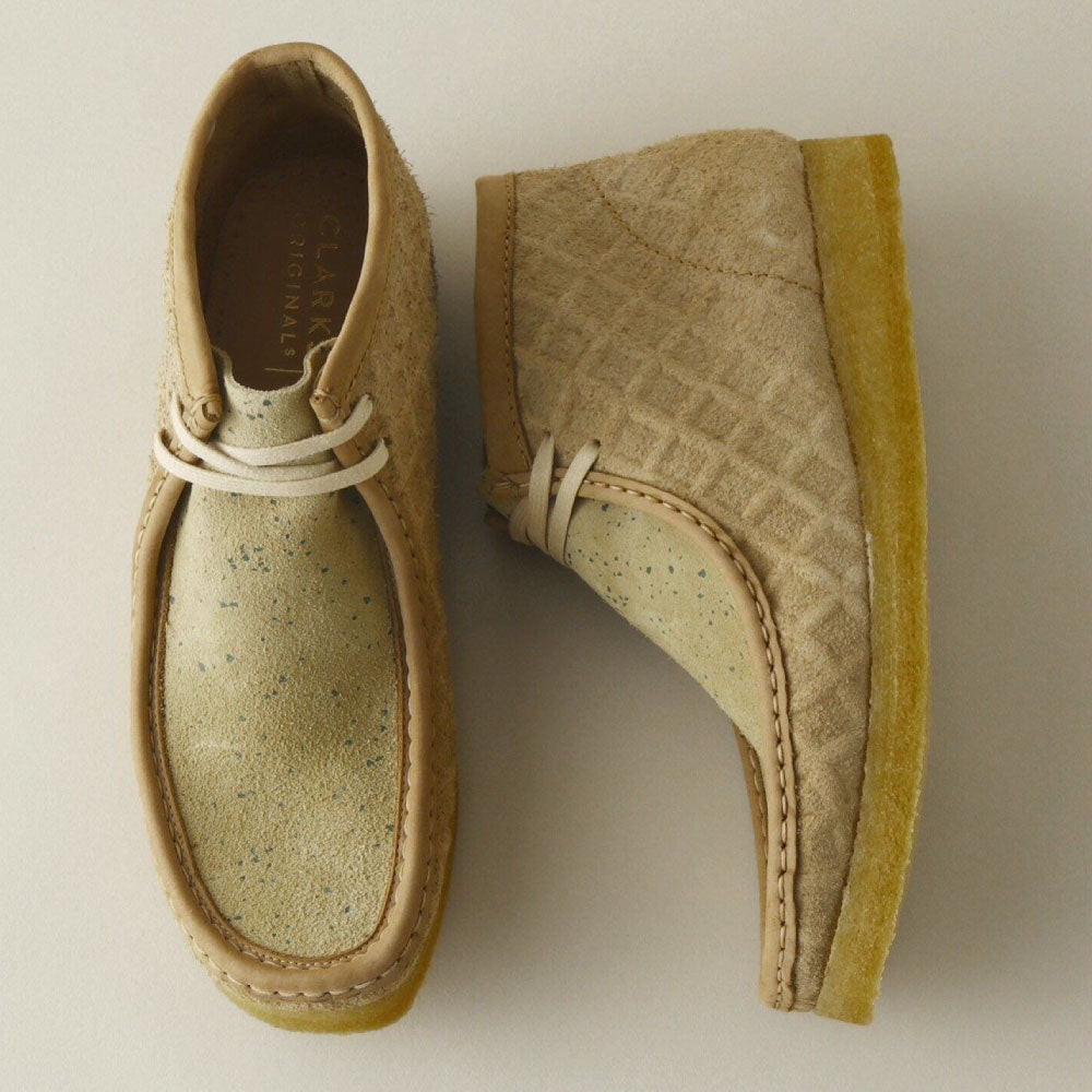 x SweetChic Wallabee NAS Beige クラークス ワラビー ワッフル クレープ メンズ