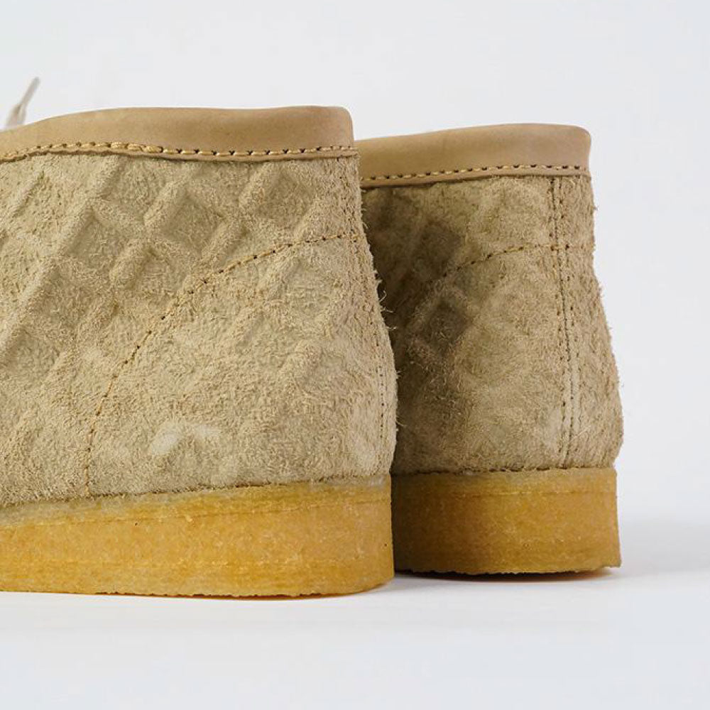 x SweetChic Wallabee NAS Beige クラークス ワラビー ワッフル クレープ メンズ