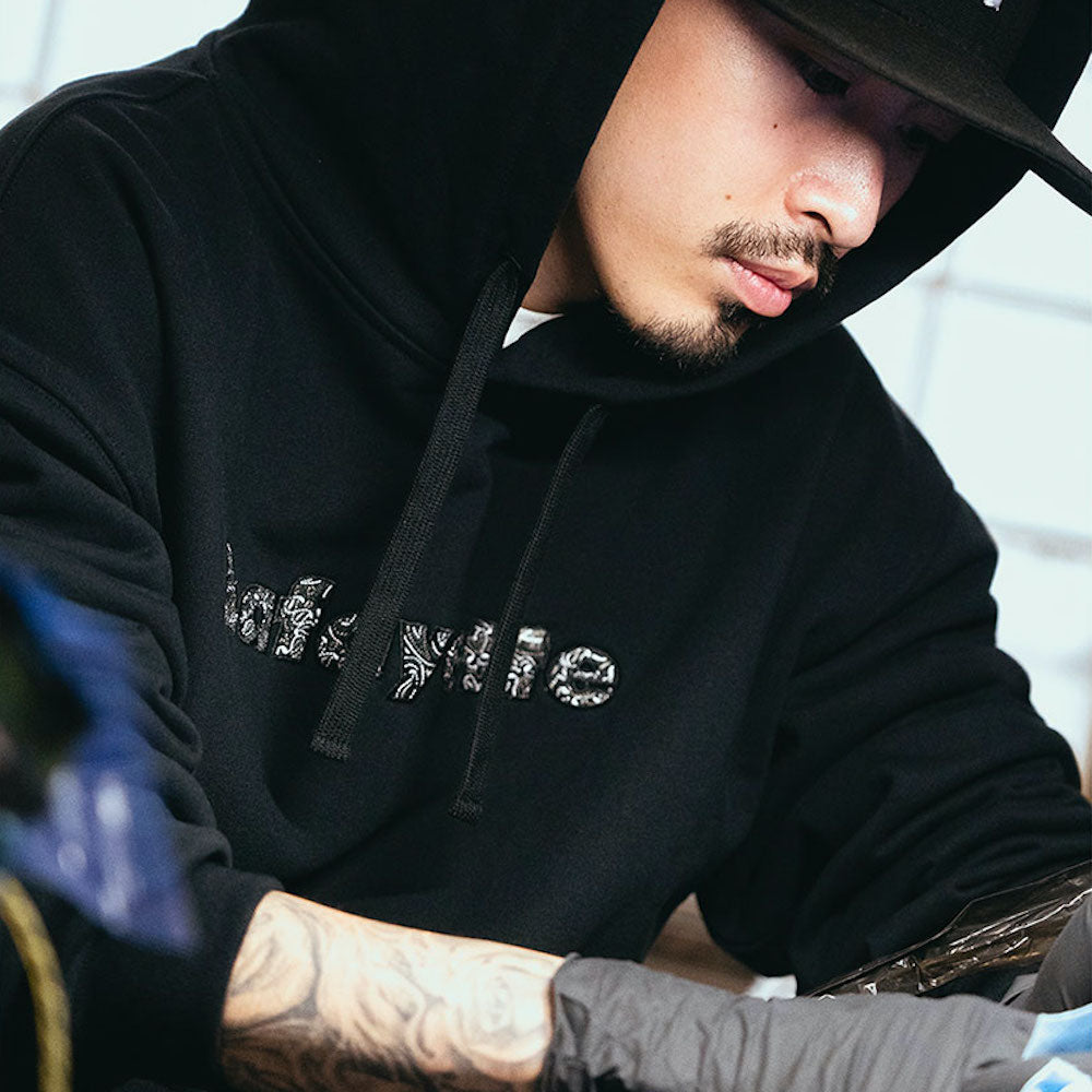Logo Paisley Hoodie プルオーバー パーカー ペイズリー スウェット